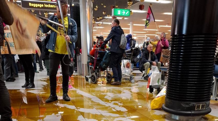 Extinction Rebellion Schiphol